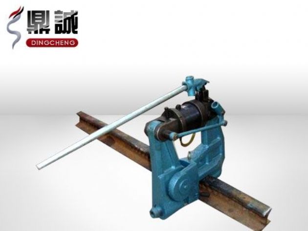 點擊查看詳細信息<br>標題：液壓鋼軌擠孔機 閱讀次數：4698